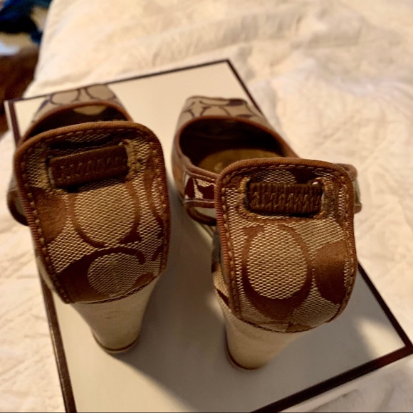 Coach Tarrah Wedges 7.5 Med W Original Box - Picture 7 of 8